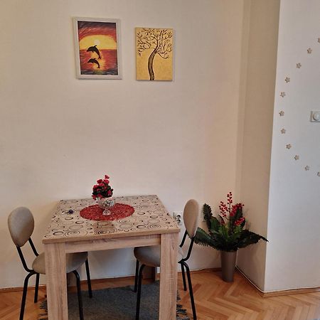 Appartement Luka Lux à Ni Extérieur photo