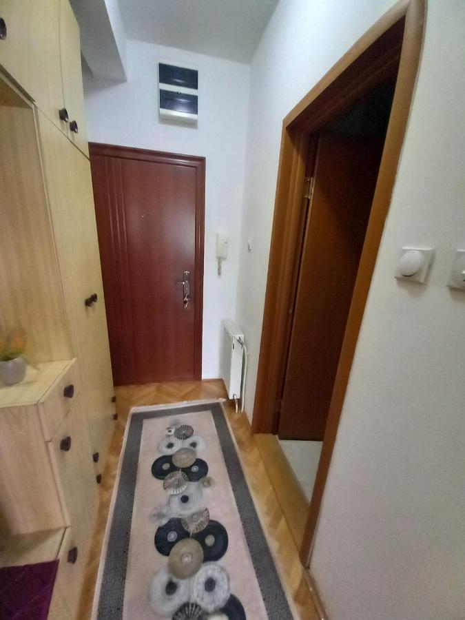 Appartement Luka Lux à Ni Extérieur photo